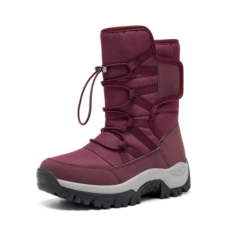 Insulated winter boots for women