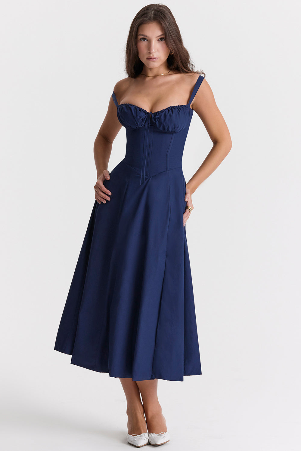 Elegantes Kleid mit Schlitz