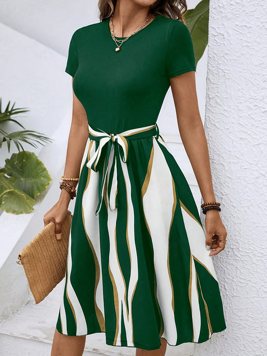 Versatile waist dress with short sleeves