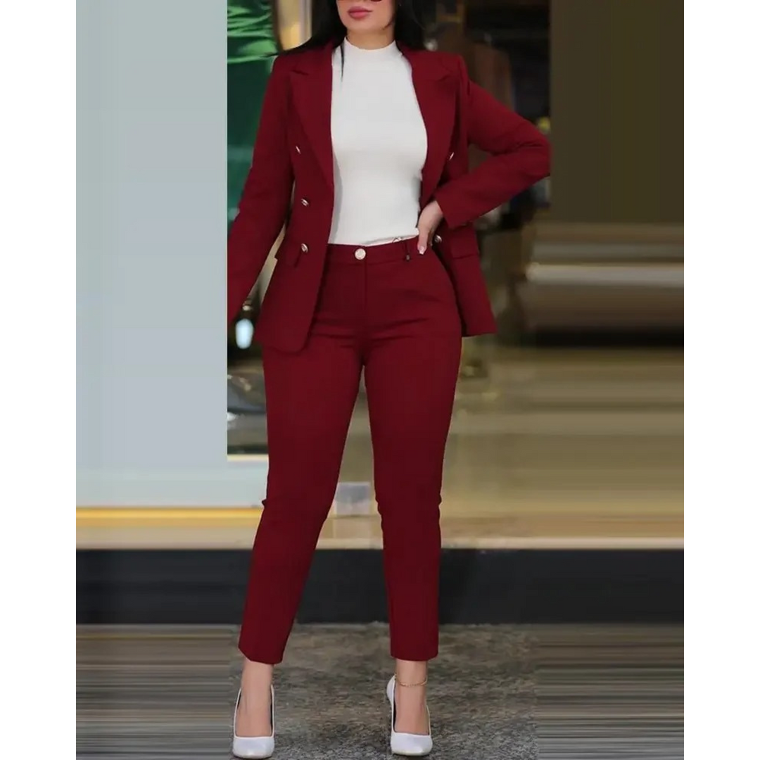 Double-breasted blazer and trouser set in slim fit