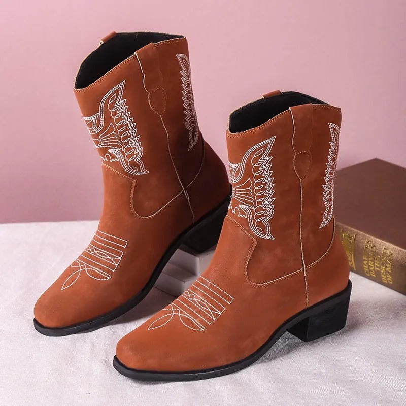 Embroidered ankle-length retro knight boots