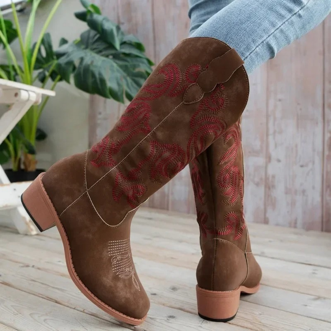 women's boots made of imitation suede