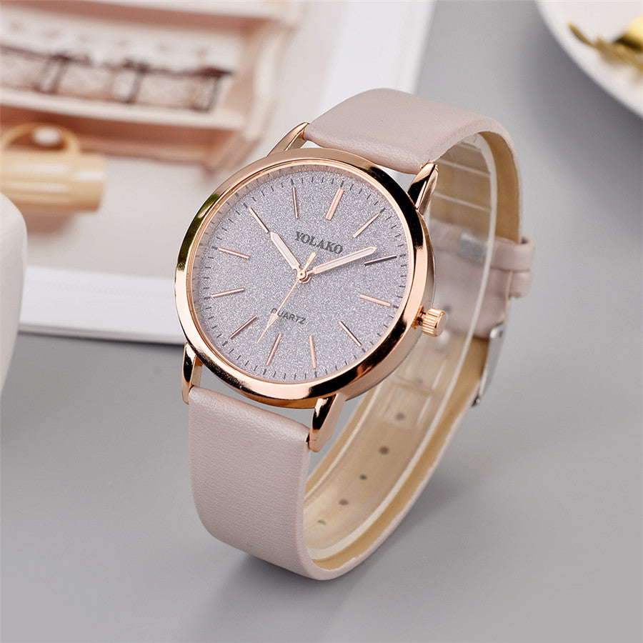 Simple quartz watch with leather strap for women