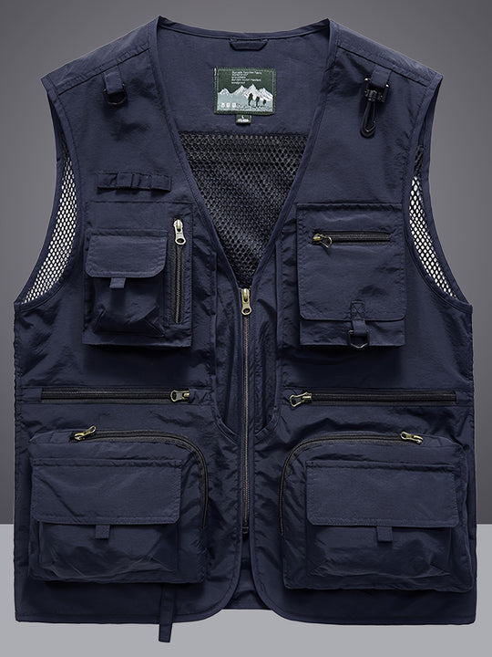 Cargo vest with multiple pockets