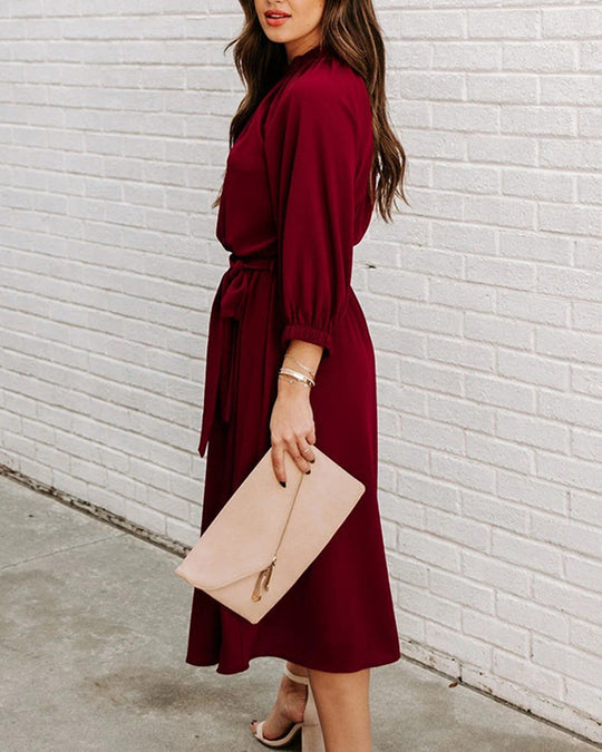 Classic ruffle dress with belt