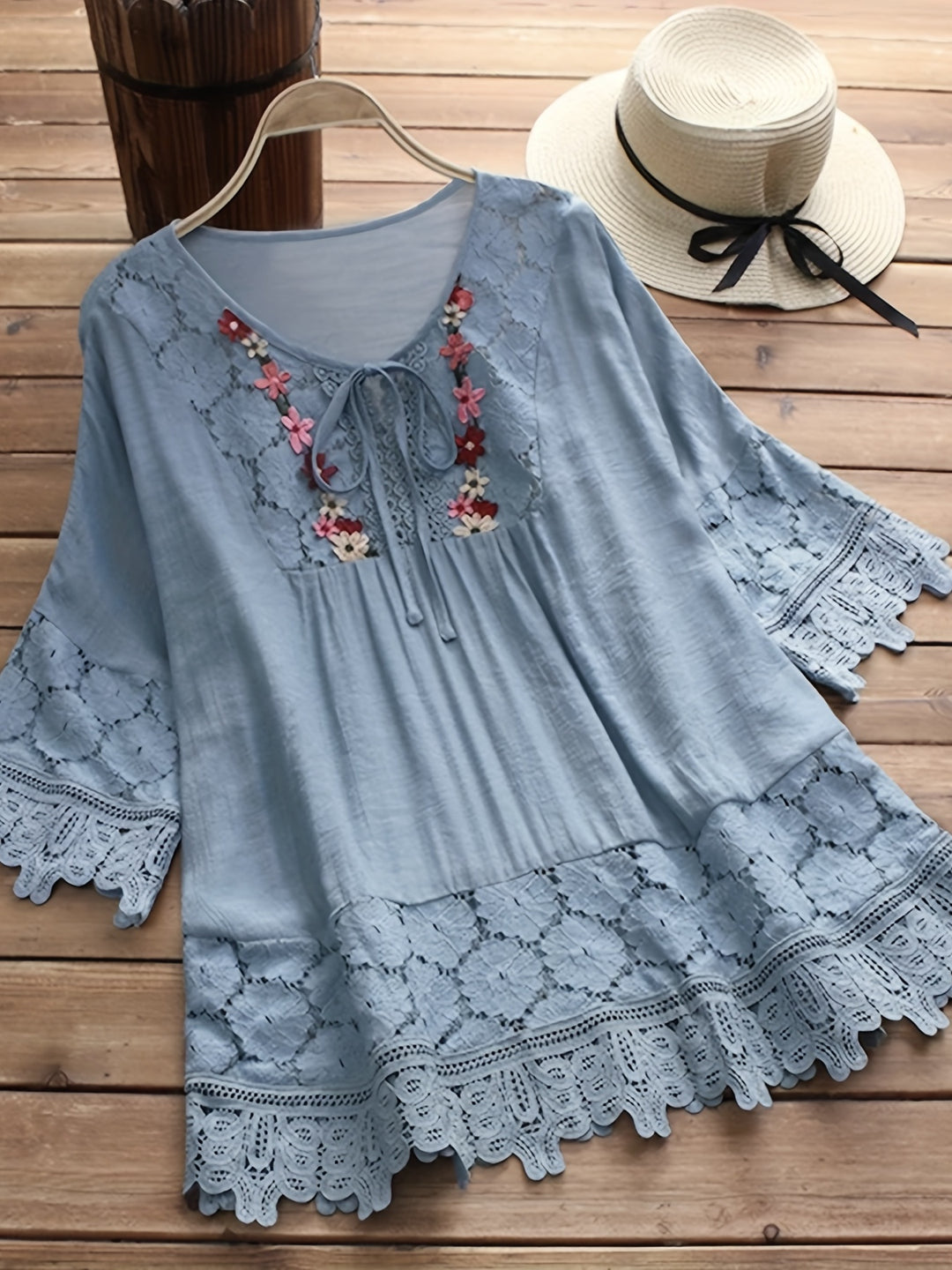 Plus Size Floral Applique Lace Blouse