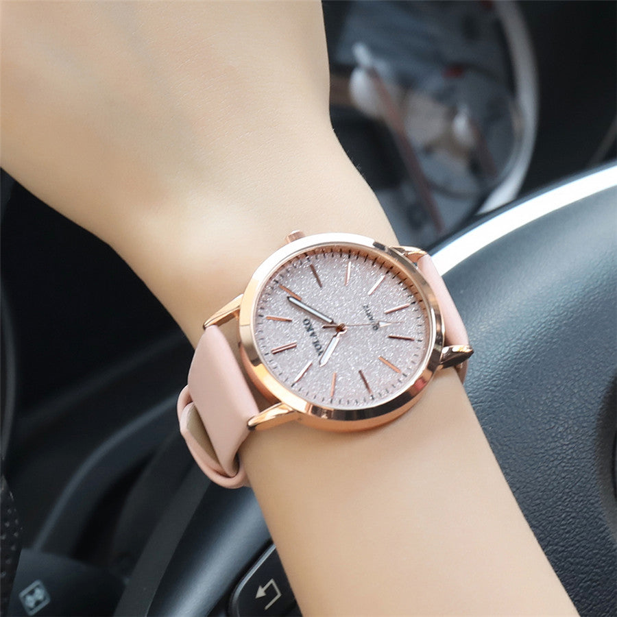 Simple quartz watch with leather strap for women