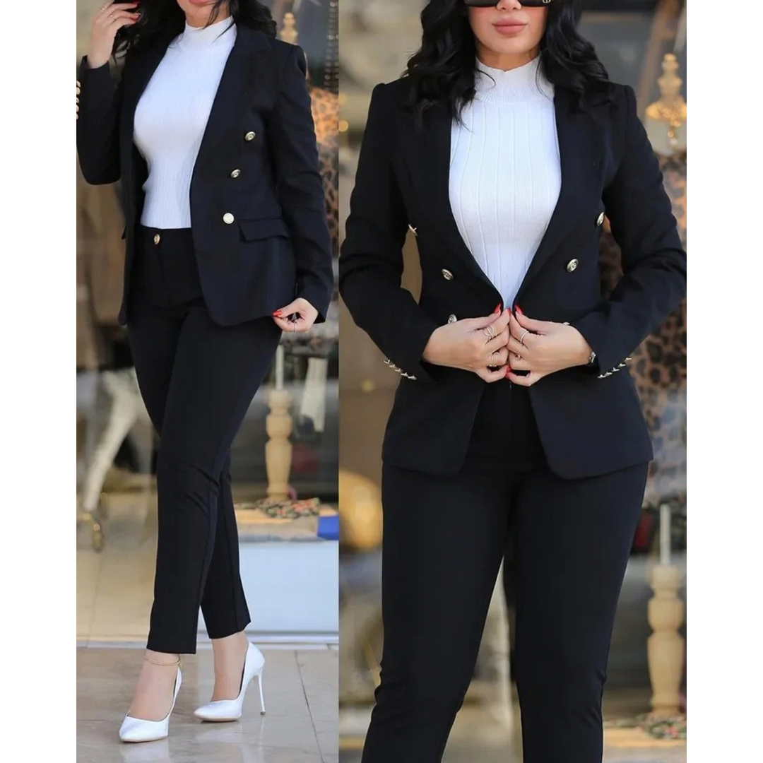 Double-breasted blazer and trouser set in slim fit