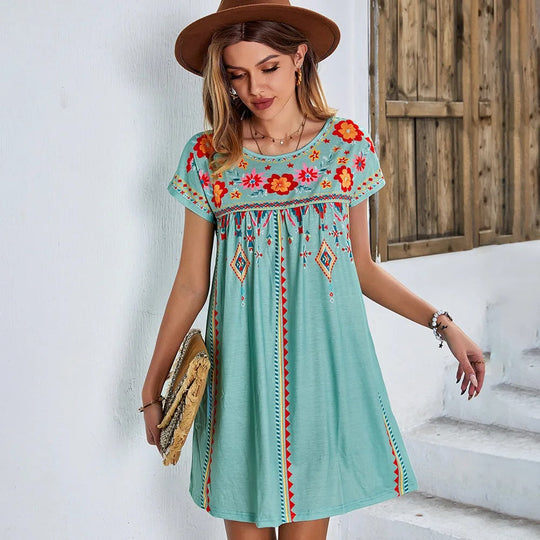 Boho-Kleid mit Stickerei