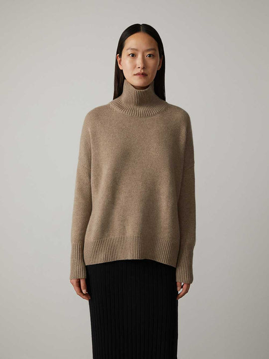 Stylish turtleneck sweater for women