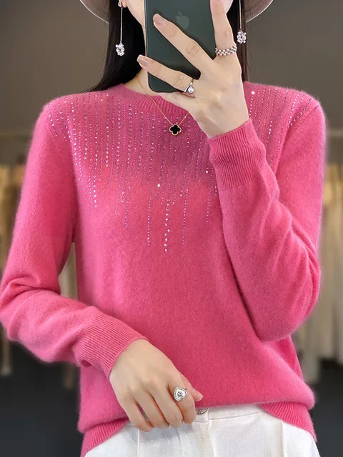 Cozy, stretchy sweater for women