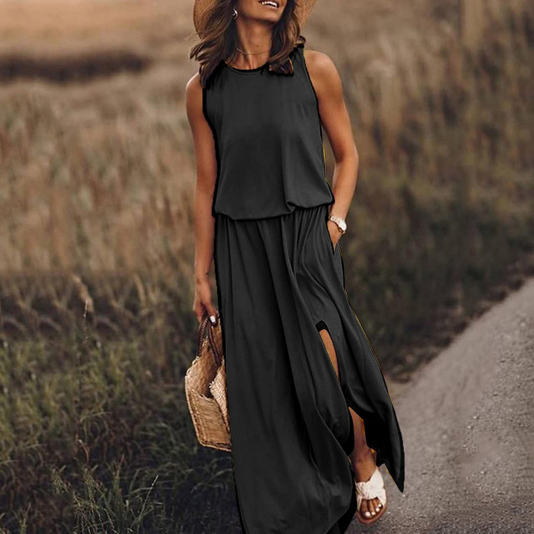 Sleeveless maxi dress with high slit