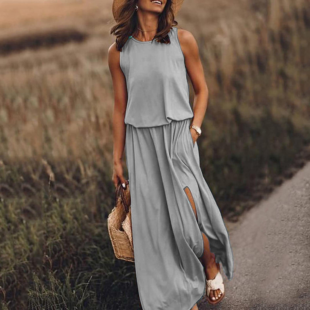 Sleeveless round neck maxi dress