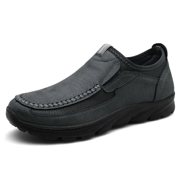 Fashionable orthopedic moccasins