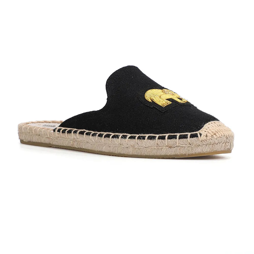 Trendige bestickte Espadrilles