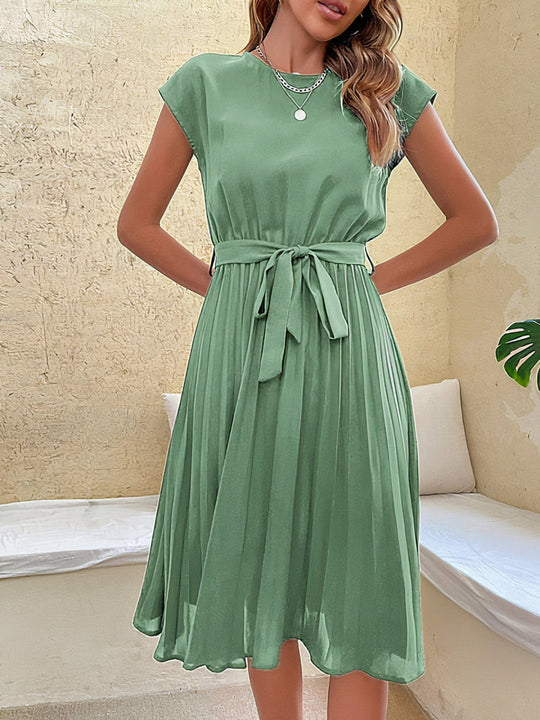 Elegant pleated dress for women