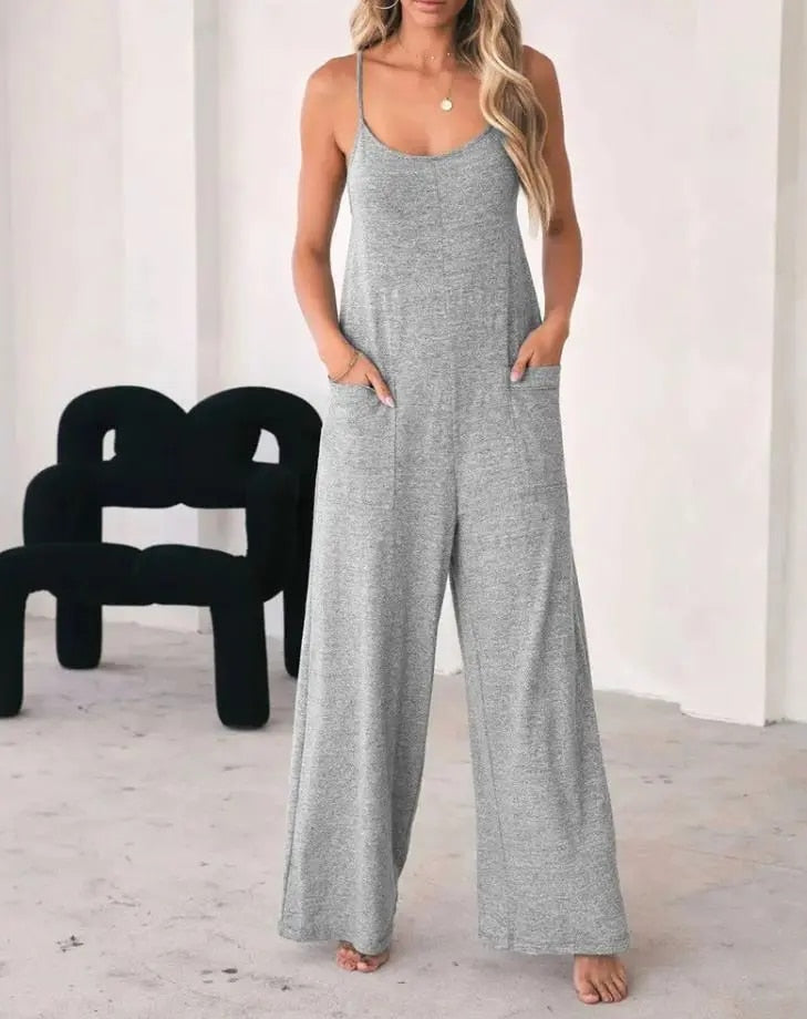 Sleeveless jumpsuit with pocket