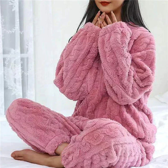 Soft, warm pajama set for women