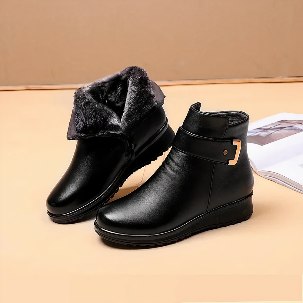 Wool-lined, non-slip boots