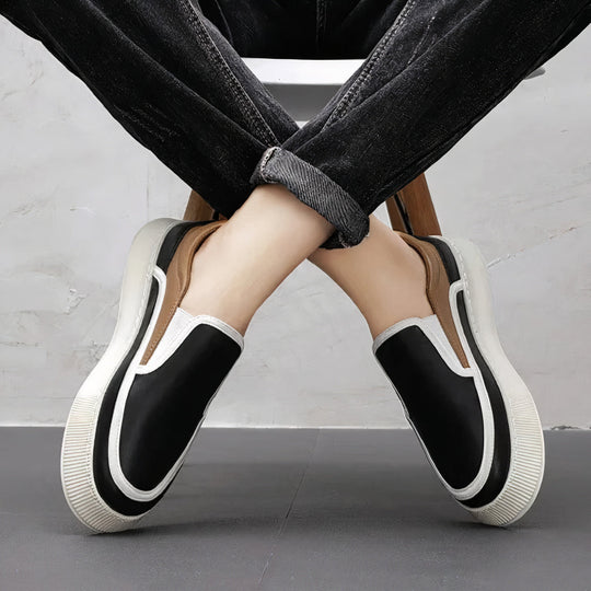 Classic slip-on sneakers made of canvas