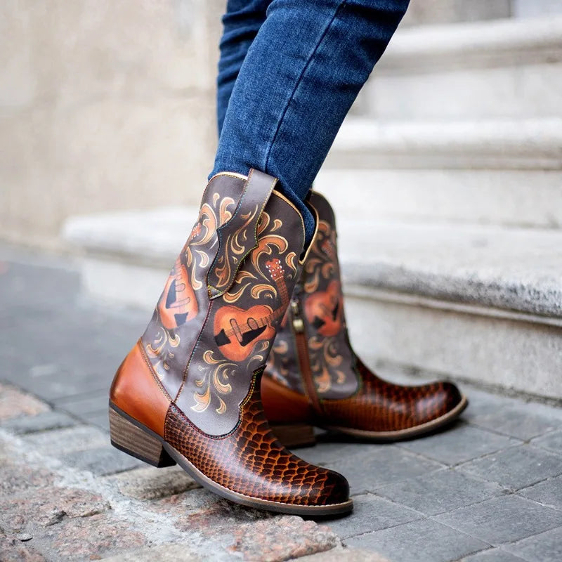 Knee-high cowboy boots made of sheepskin 