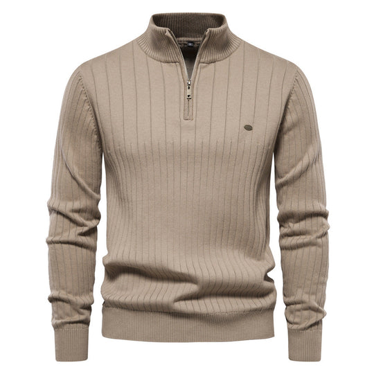 Plain-colored sweater with stand-up collar