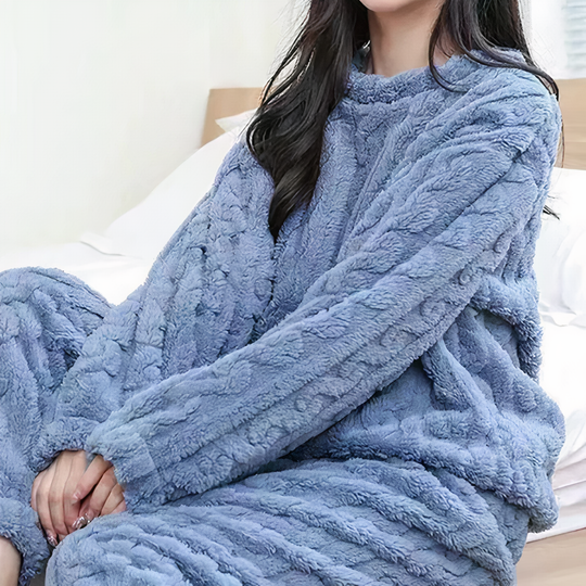 Damen Pyjama-Set aus dickem Samt