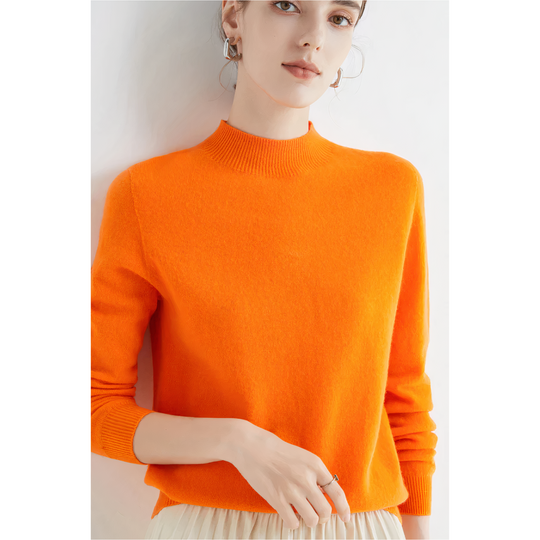 Long-sleeved sweater made of knitted wool