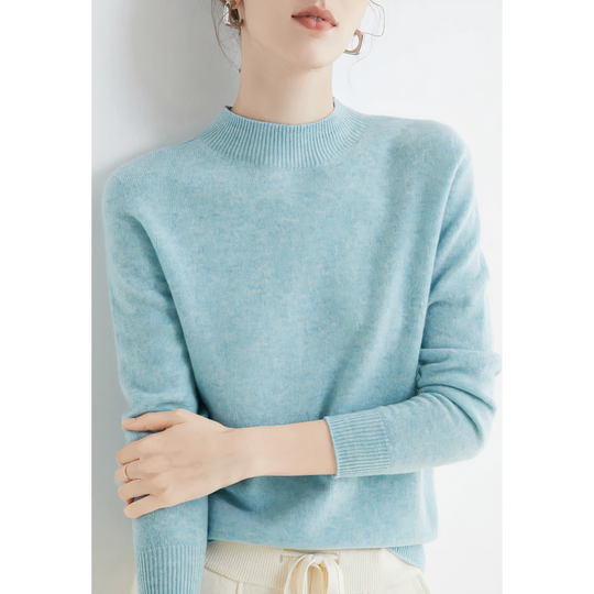 Long-sleeved sweater made of knitted wool