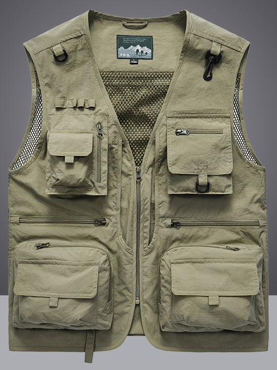 Cargo vest with multiple pockets