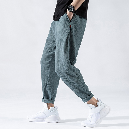 Trendy men's trousers