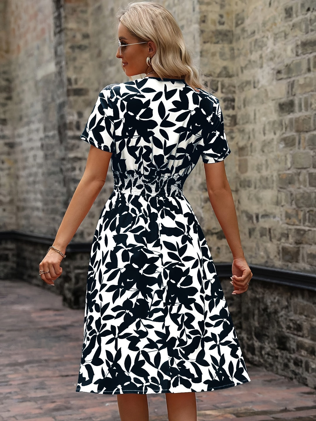 Floral wrap dress with short sleeves