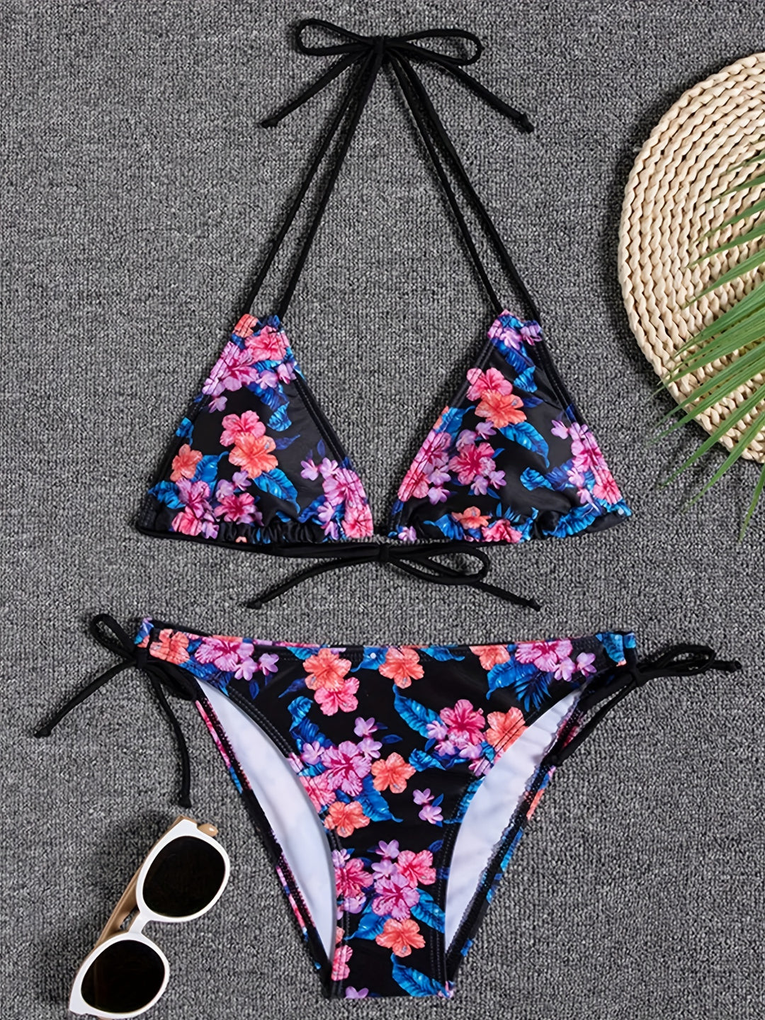 Bedrucktes Bikini-Set mit Halfter und Rückenschnürung