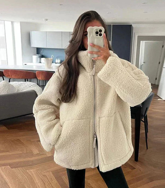 Flauschige Winterjacke mit Taschen für Frauen