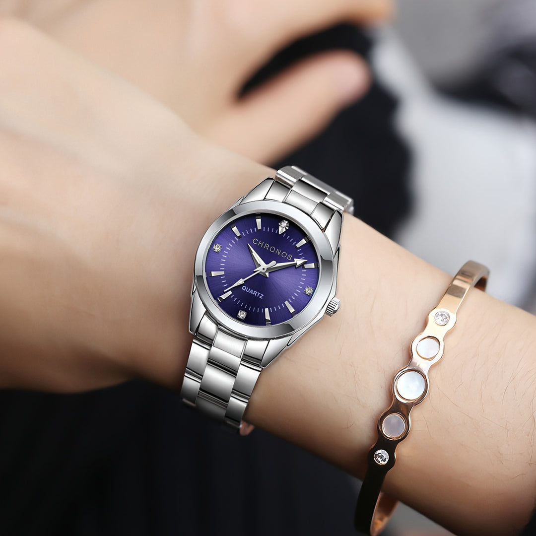 Luxurious quartz ladies watch with rhinestones