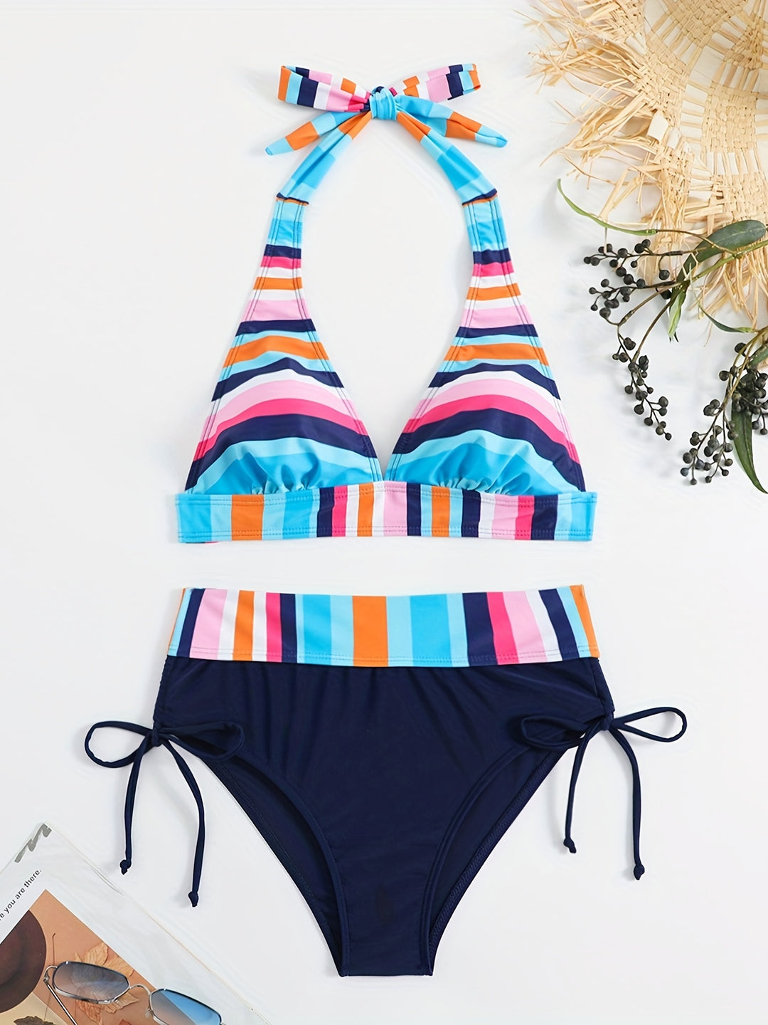 Bunt gestreiftes Bikini-Set mit Kordelzug