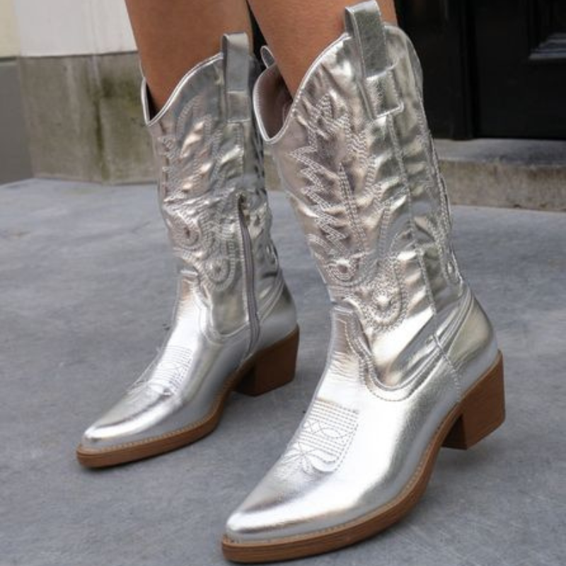 Western cowboy boots with low heel for women