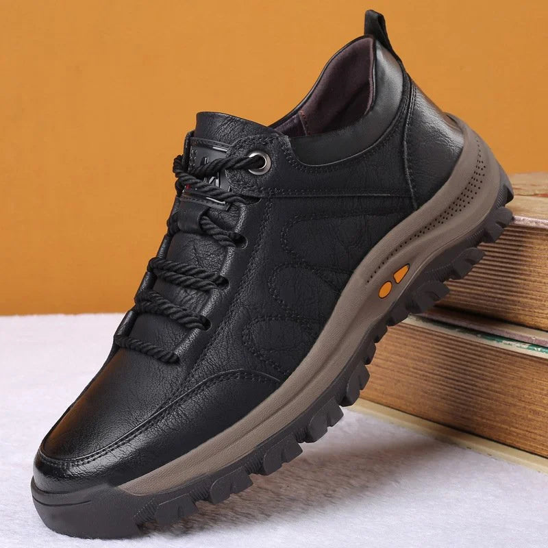 Waterproof outdoor lace-up shoes for men