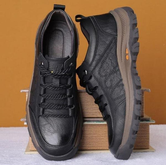 Waterproof outdoor lace-up shoes for men