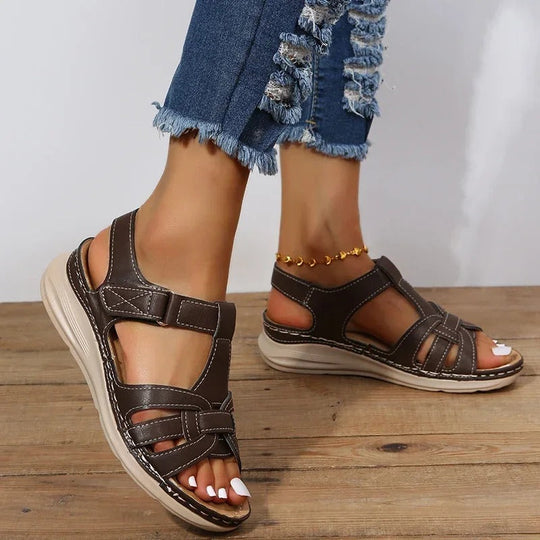 Orthopedic leather sandals for women