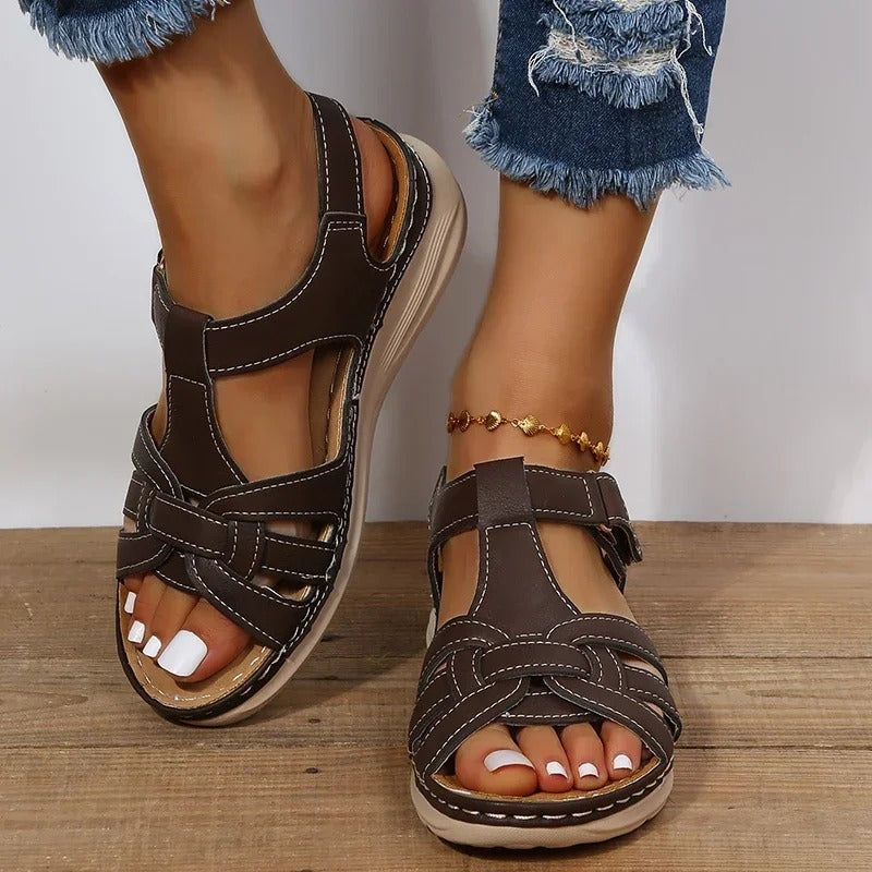 Orthopedic leather sandals for women