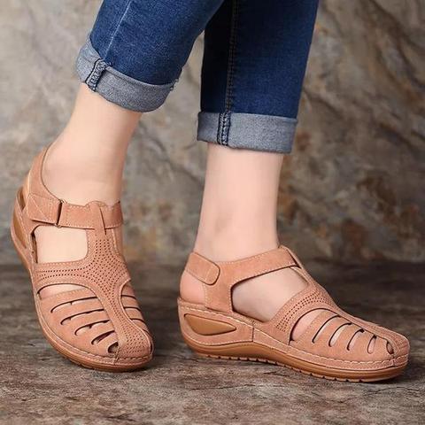 Sandalen mit niedrigen Absätzen für Frauen